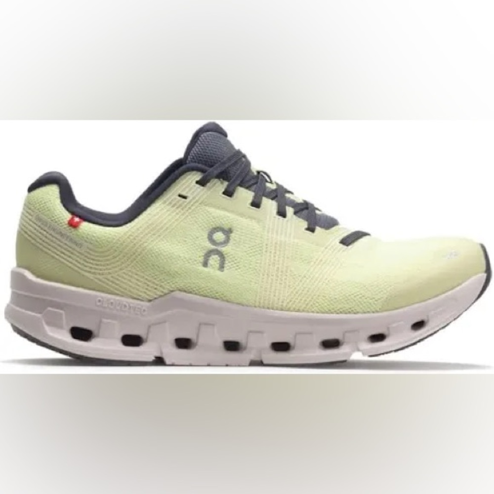 On Running Cloudgo Hay/Sand 8.5 Women’s Sneakers New w Box